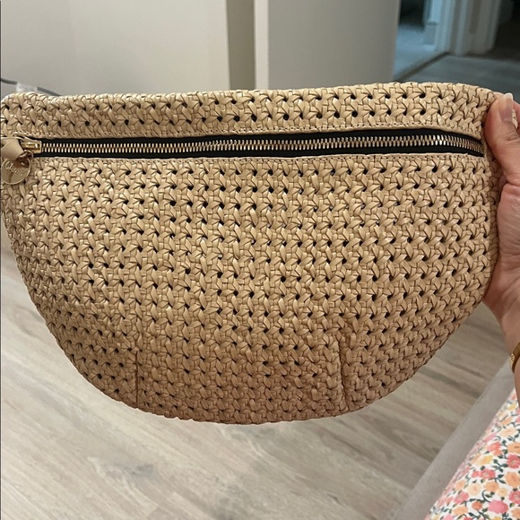 CLARE V. GRANDE FANNY WOVEN BELT BAG in CREAM - Picture 8 of 8